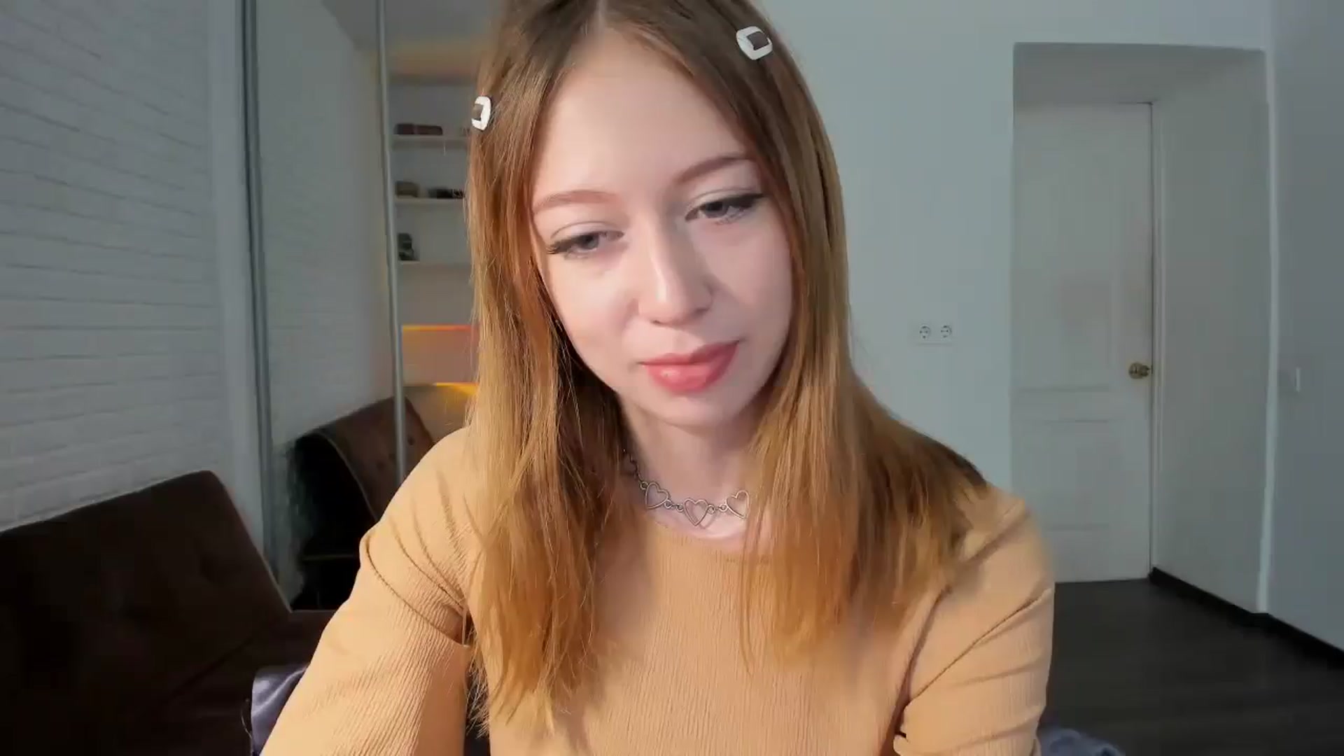 Gallery image thumbnail from RoboSasha's myfreecams stream on, 08/22/2024, 11:56 image 2 of 20