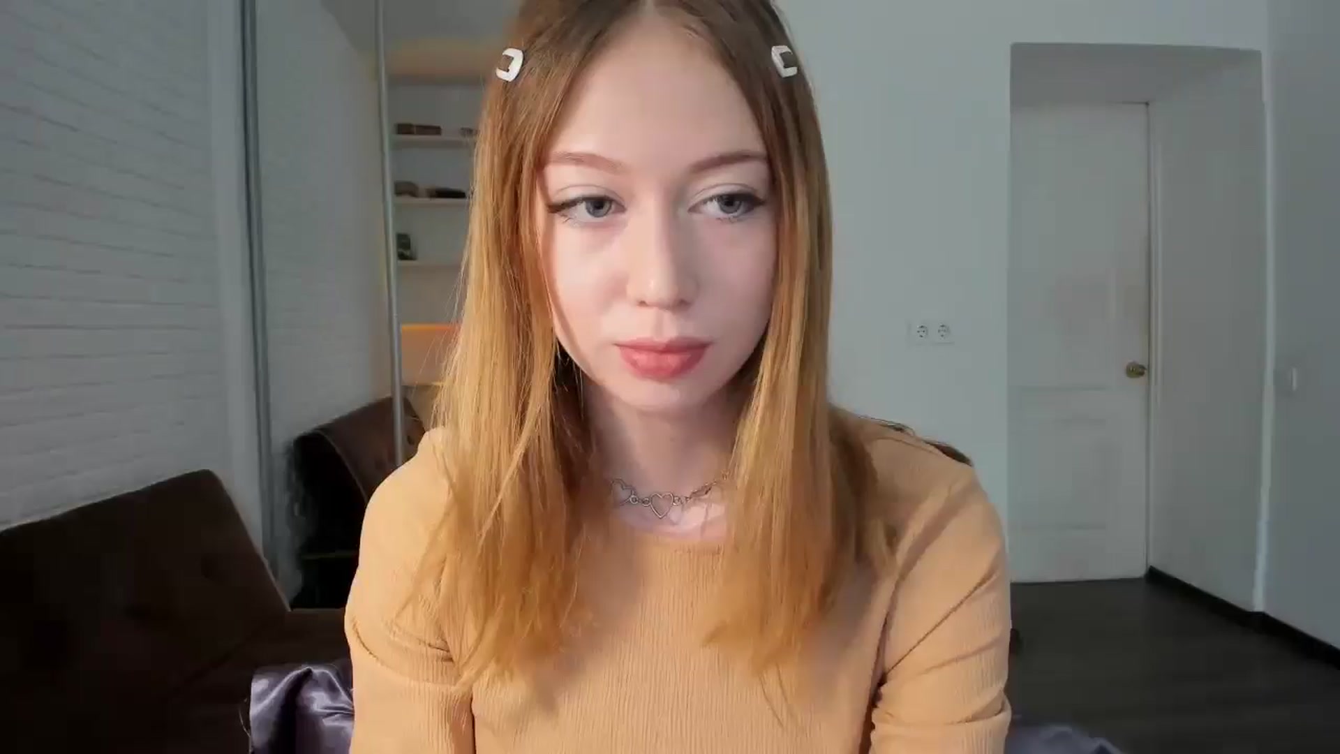 Gallery image thumbnail from RoboSasha's myfreecams stream on, 08/22/2024, 11:56 image 3 of 20