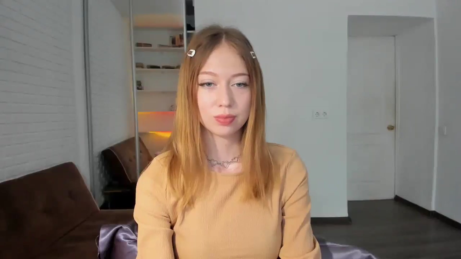 Gallery image thumbnail from RoboSasha's myfreecams stream on, 08/22/2024, 11:56 image 11 of 20