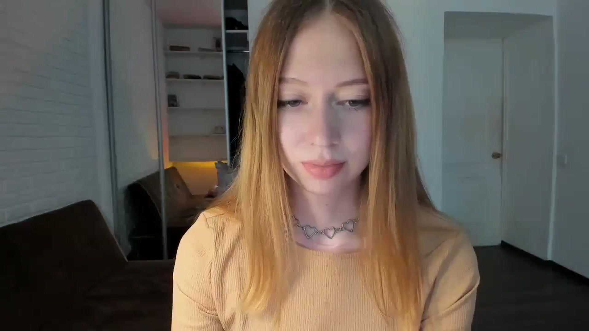 Gallery image thumbnail from RoboSasha's myfreecams stream on, 08/26/2024, 13:46 image 11 of 20
