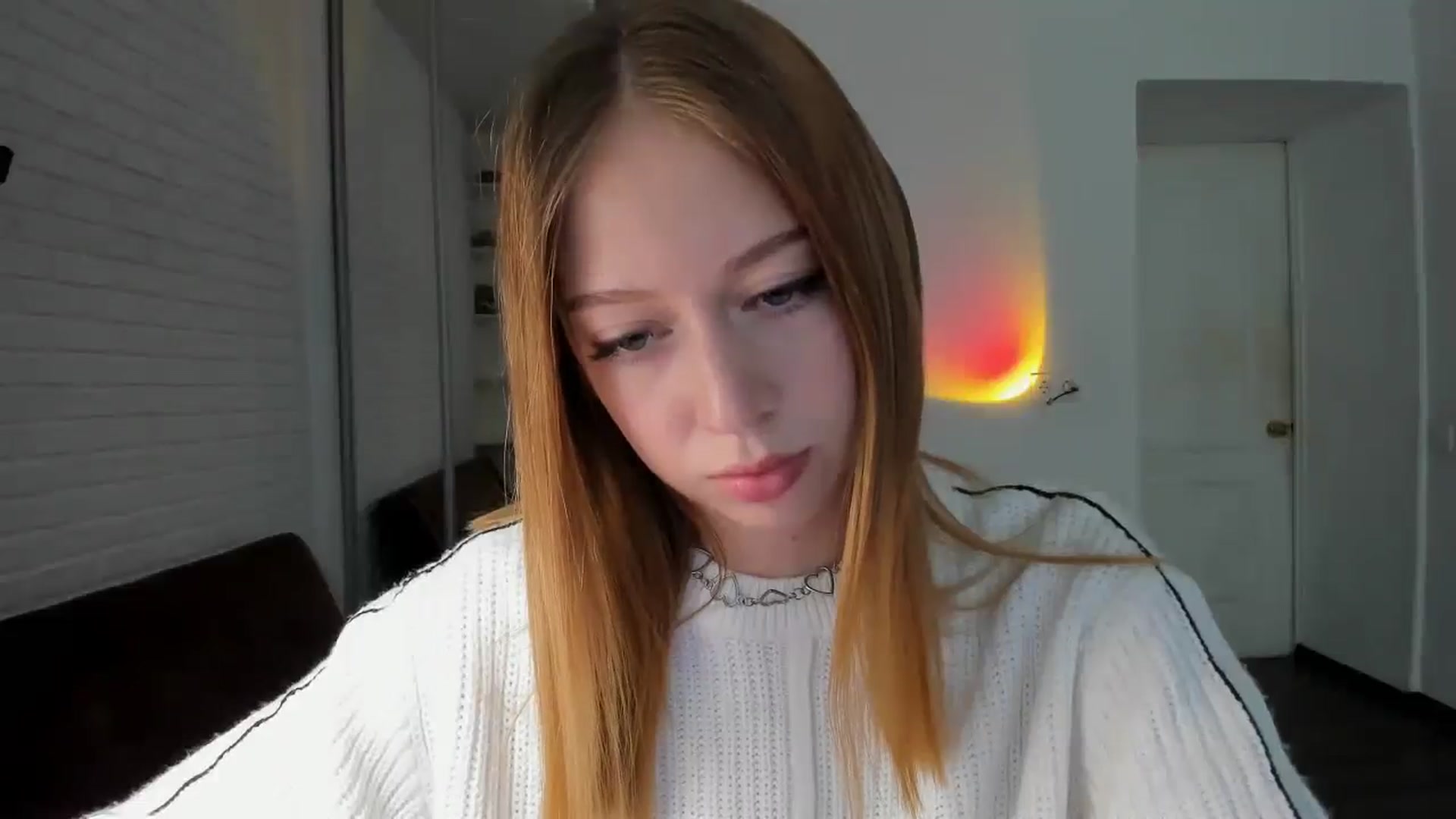 Gallery image thumbnail from RoboSasha's myfreecams stream on, 08/28/2024, 11:46 image 6 of 20