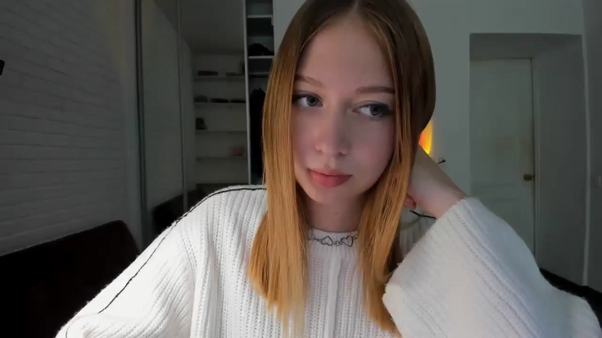 Gallery image thumbnail from RoboSasha's myfreecams stream on, 08/28/2024, 11:46 image 1 of 20