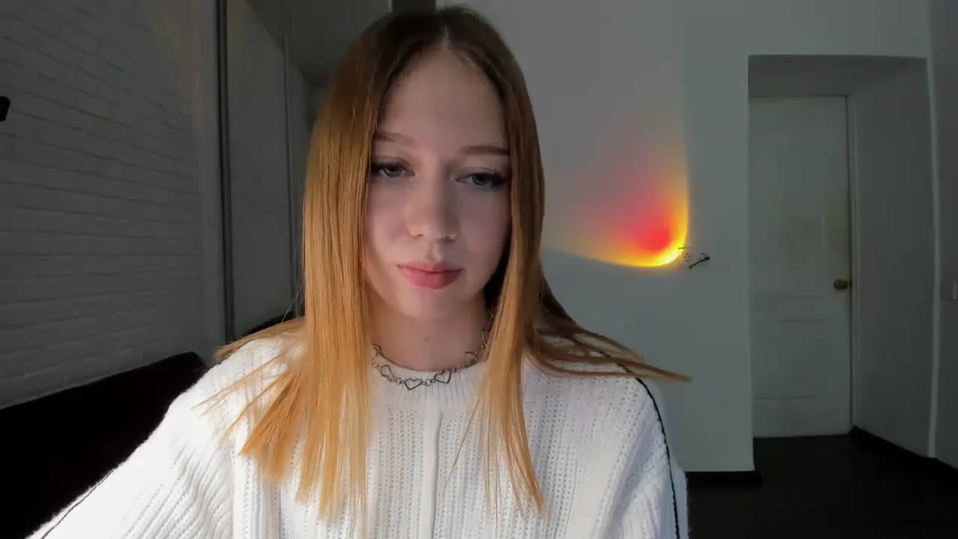 Gallery image thumbnail from RoboSasha's myfreecams stream on, 08/28/2024, 11:46 image 4 of 20