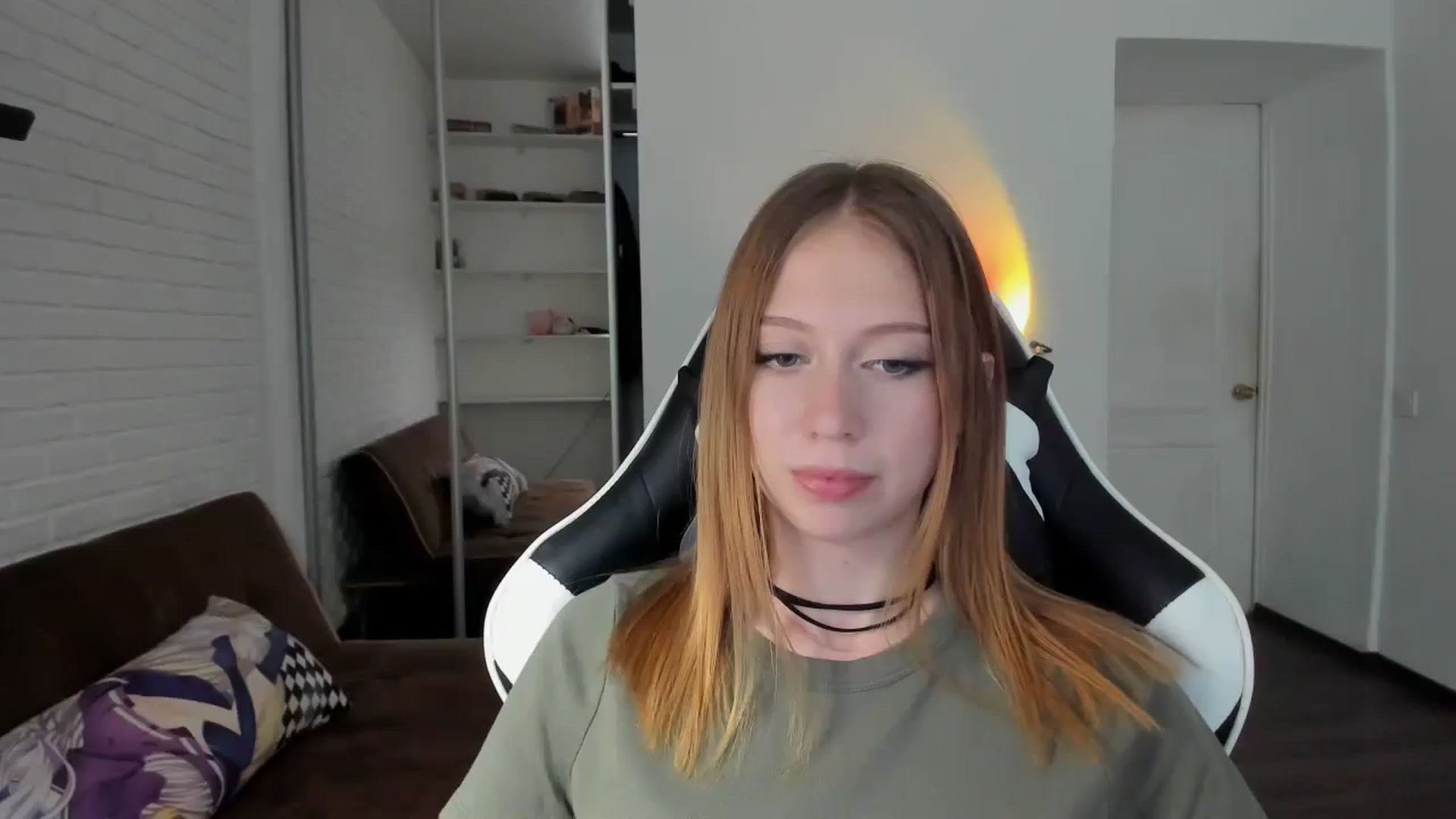 Gallery image thumbnail from RoboSasha's myfreecams stream on, 08/30/2024, 14:29 image 12 of 20