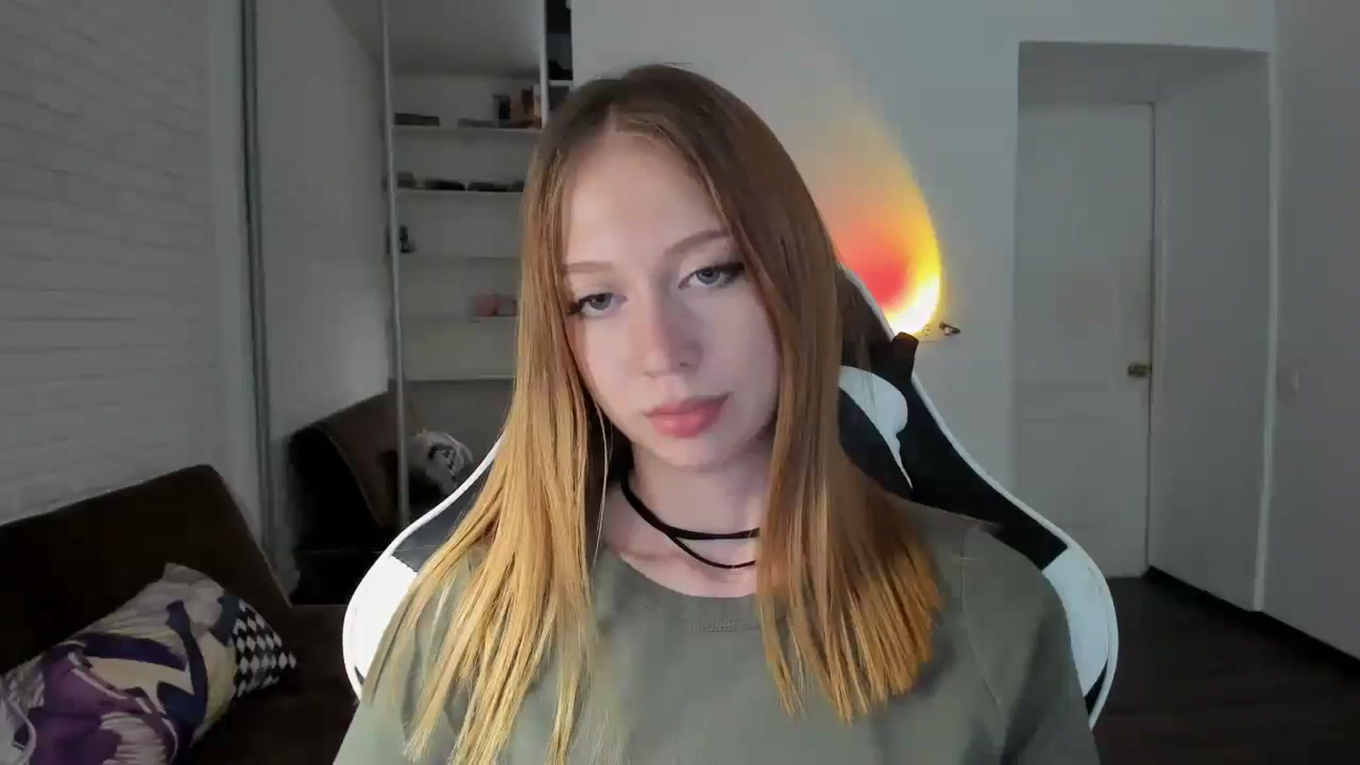 Gallery image thumbnail from RoboSasha's myfreecams stream on, 08/30/2024, 14:29 image 19 of 20