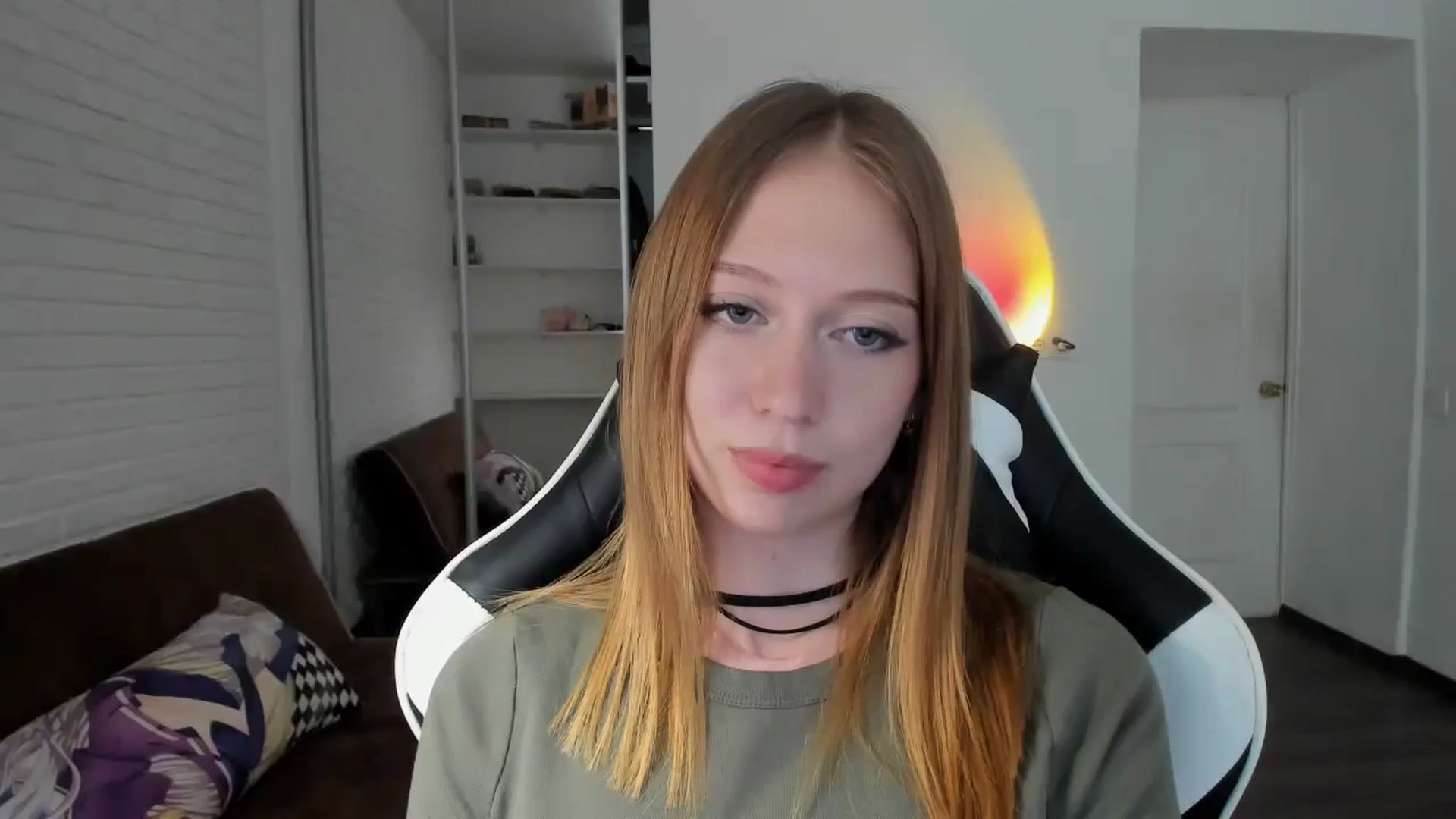 Gallery image thumbnail from RoboSasha's myfreecams stream on, 08/30/2024, 14:29 image 4 of 20