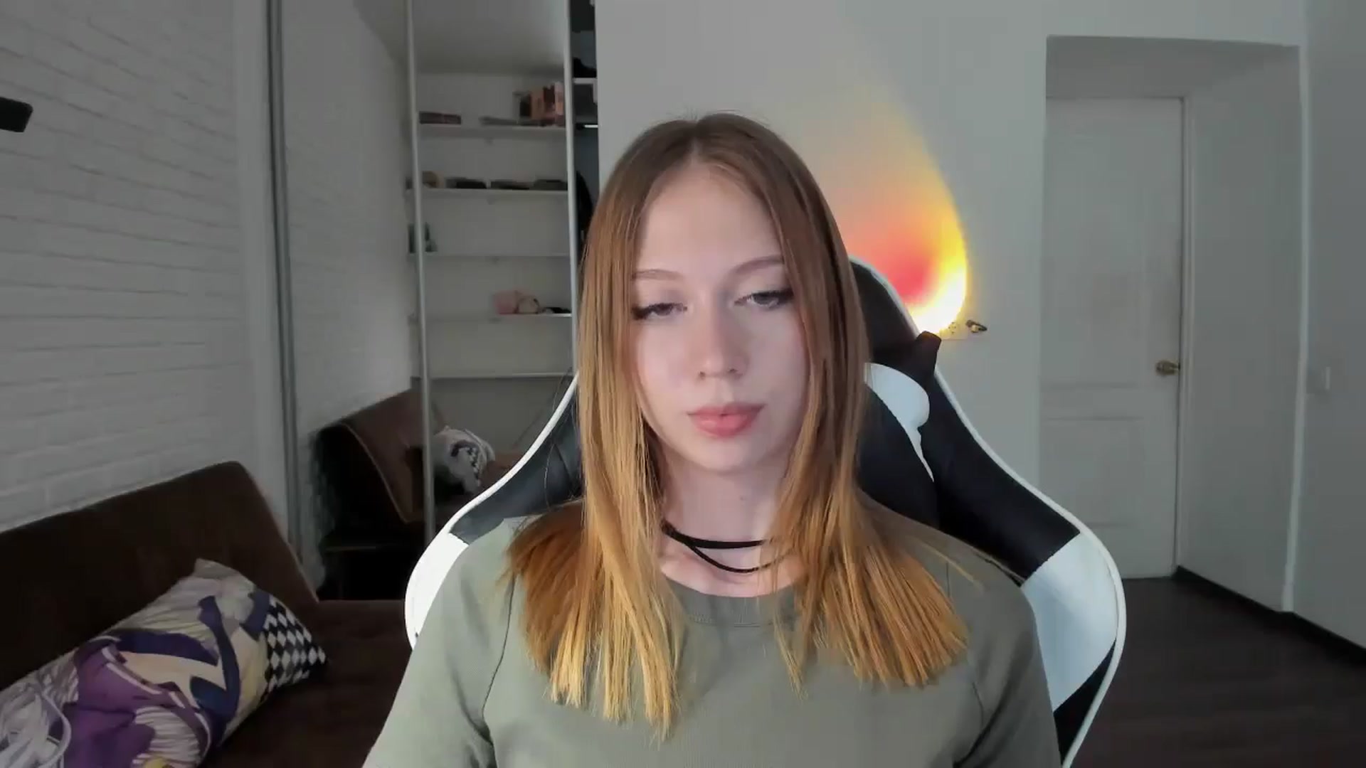 Gallery image thumbnail from RoboSasha's myfreecams stream on, 08/30/2024, 14:29 image 14 of 20