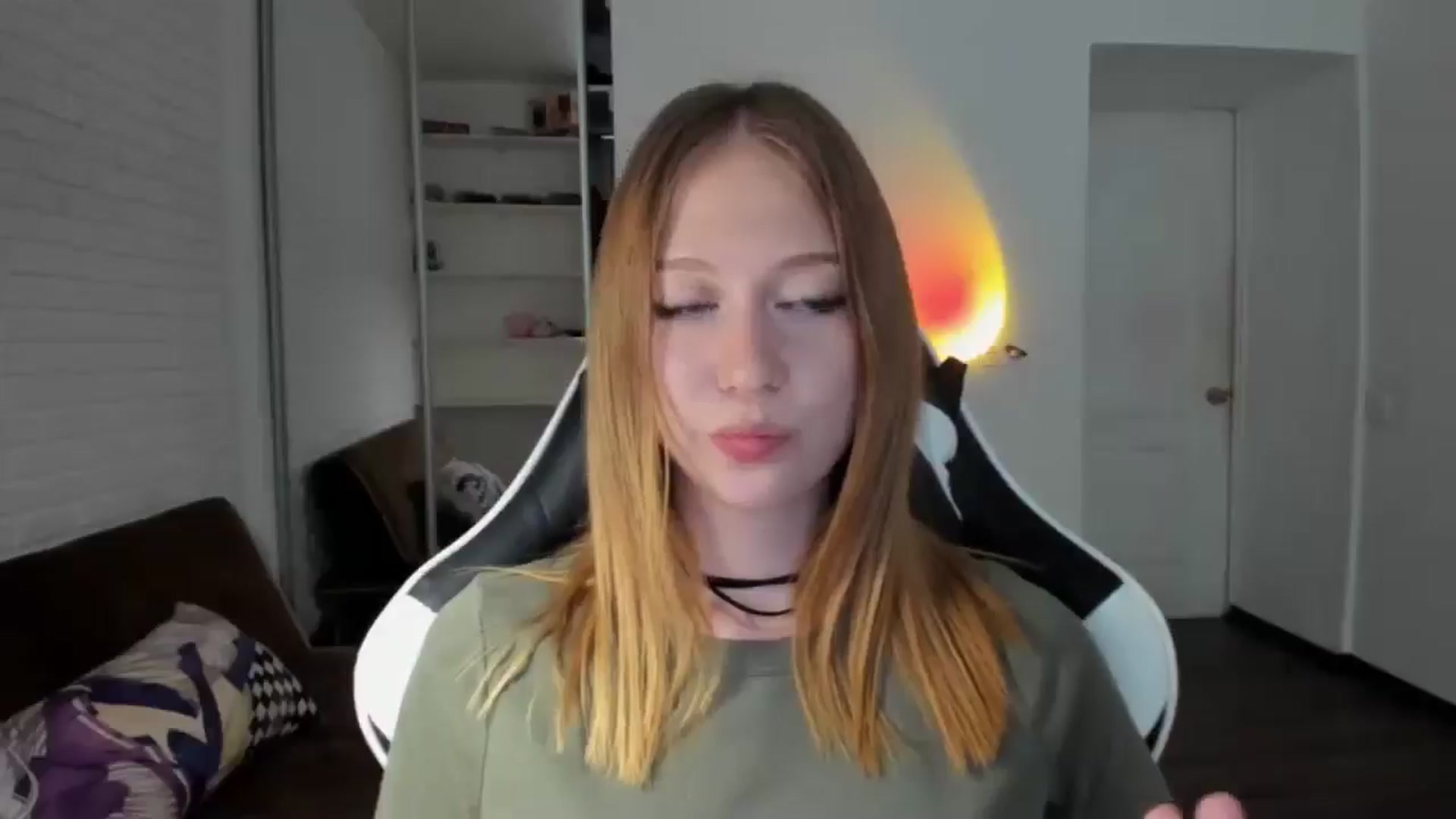 Gallery image thumbnail from RoboSasha's myfreecams stream on, 08/30/2024, 14:29 image 20 of 20