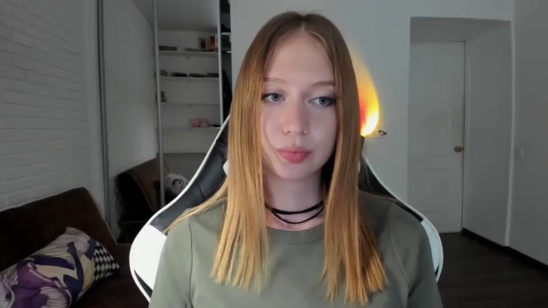 Gallery image thumbnail from RoboSasha's myfreecams stream on, 08/30/2024, 14:29 image 18 of 20