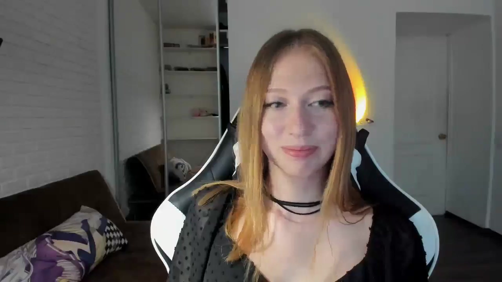 Gallery image thumbnail from RoboSasha's myfreecams stream on, 08/30/2024, 14:47 image 13 of 20