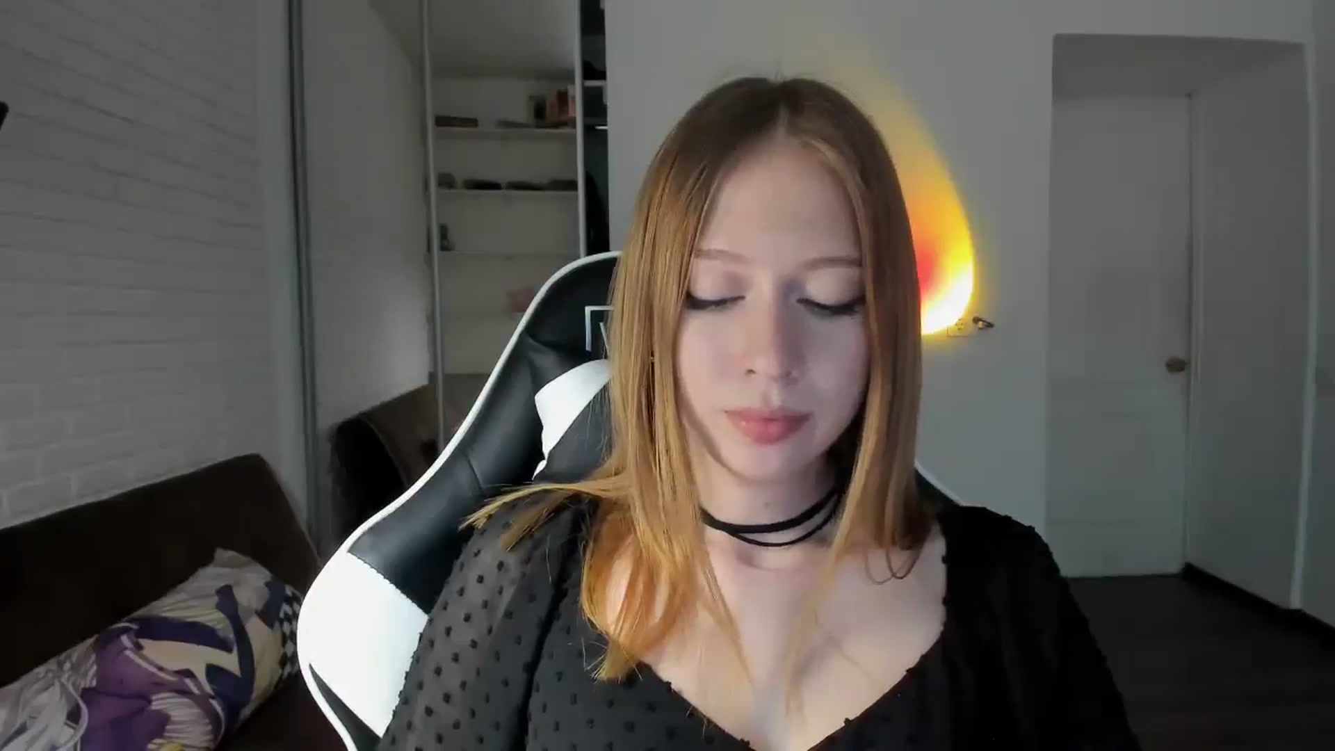 Gallery image thumbnail from RoboSasha's myfreecams stream on, 08/30/2024, 14:47 image 15 of 20