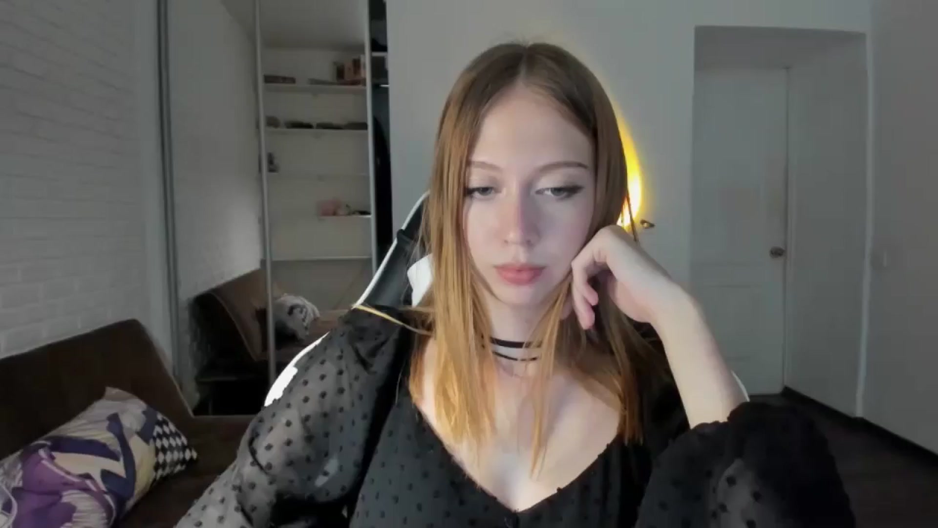 Gallery image thumbnail from RoboSasha's myfreecams stream on, 08/30/2024, 15:11 image 10 of 20