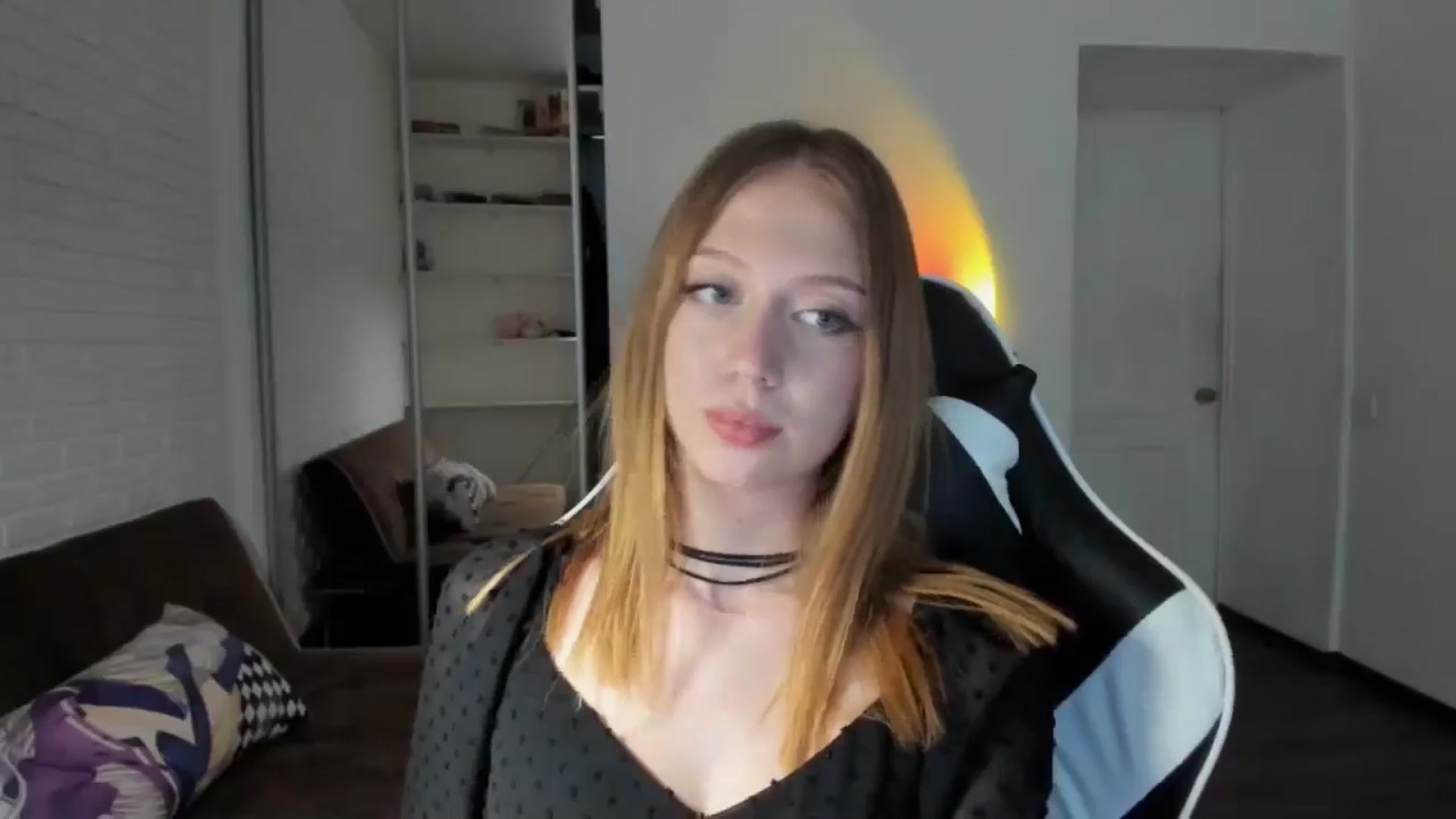 Gallery image thumbnail from RoboSasha's myfreecams stream on, 08/30/2024, 15:11 image 13 of 20