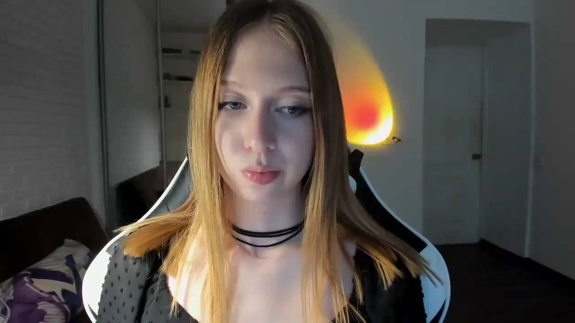 Gallery image thumbnail from RoboSasha's myfreecams stream on, 08/30/2024, 15:29 image 12 of 20