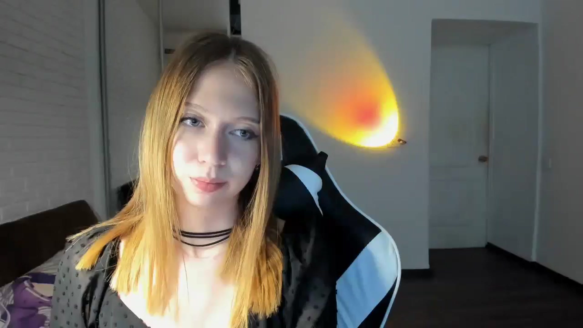 Gallery image thumbnail from RoboSasha's myfreecams stream on, 08/30/2024, 15:29 image 17 of 20