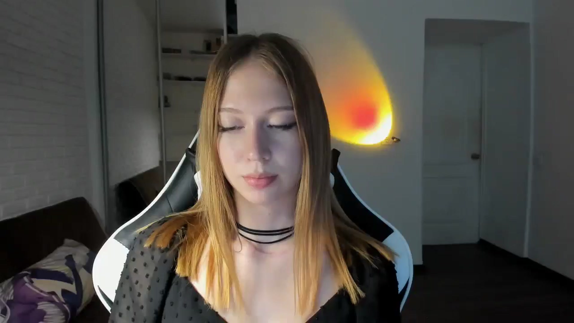 Gallery image thumbnail from RoboSasha's myfreecams stream on, 08/30/2024, 15:29 image 14 of 20