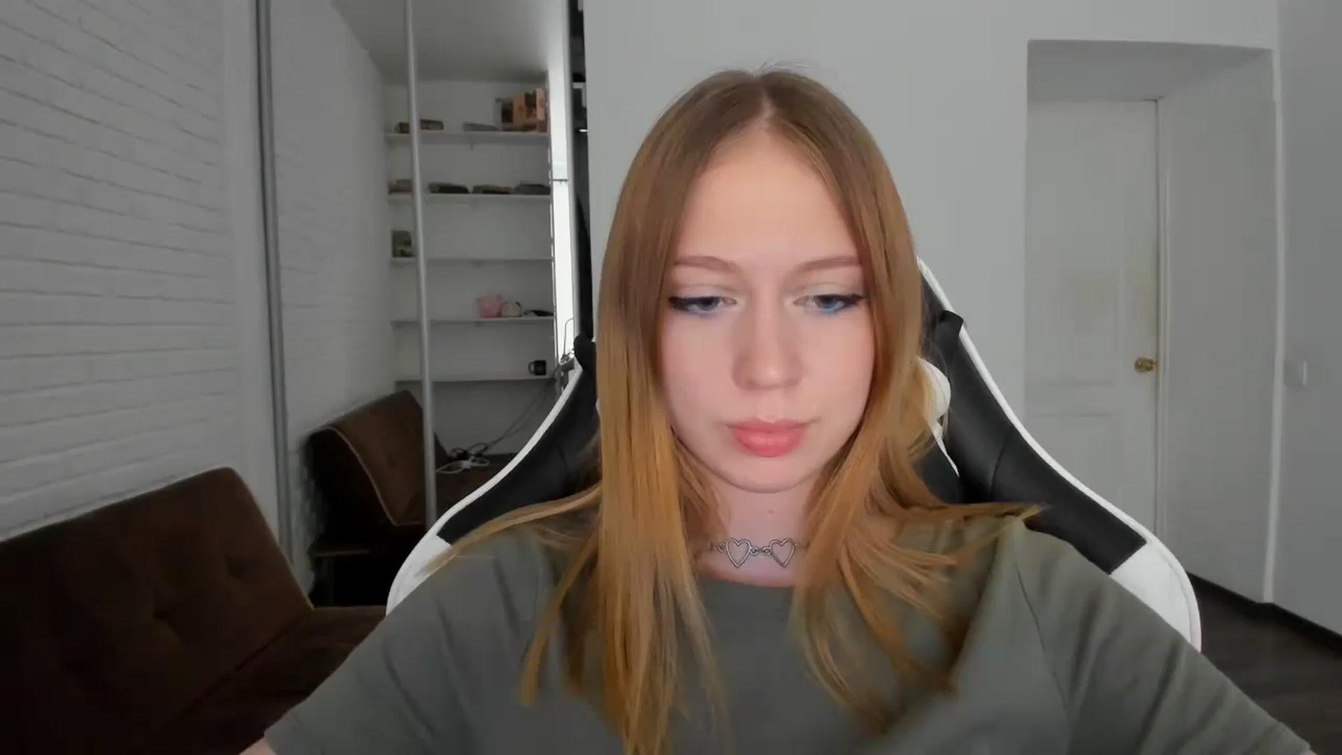 Gallery image thumbnail from RoboSasha's myfreecams stream on, 09/02/2024, 12:45 image 10 of 20