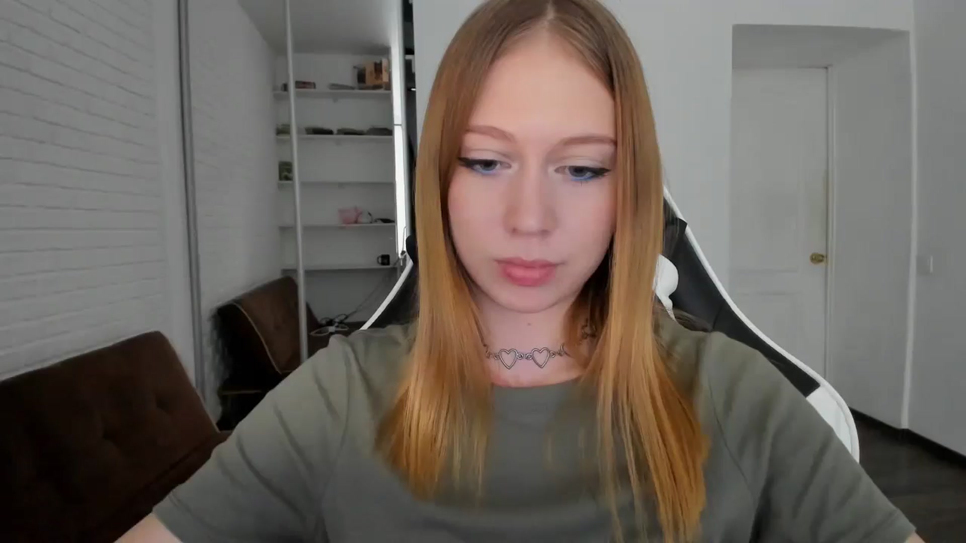 Gallery image thumbnail from RoboSasha's myfreecams stream on, 09/02/2024, 12:45 image 20 of 20