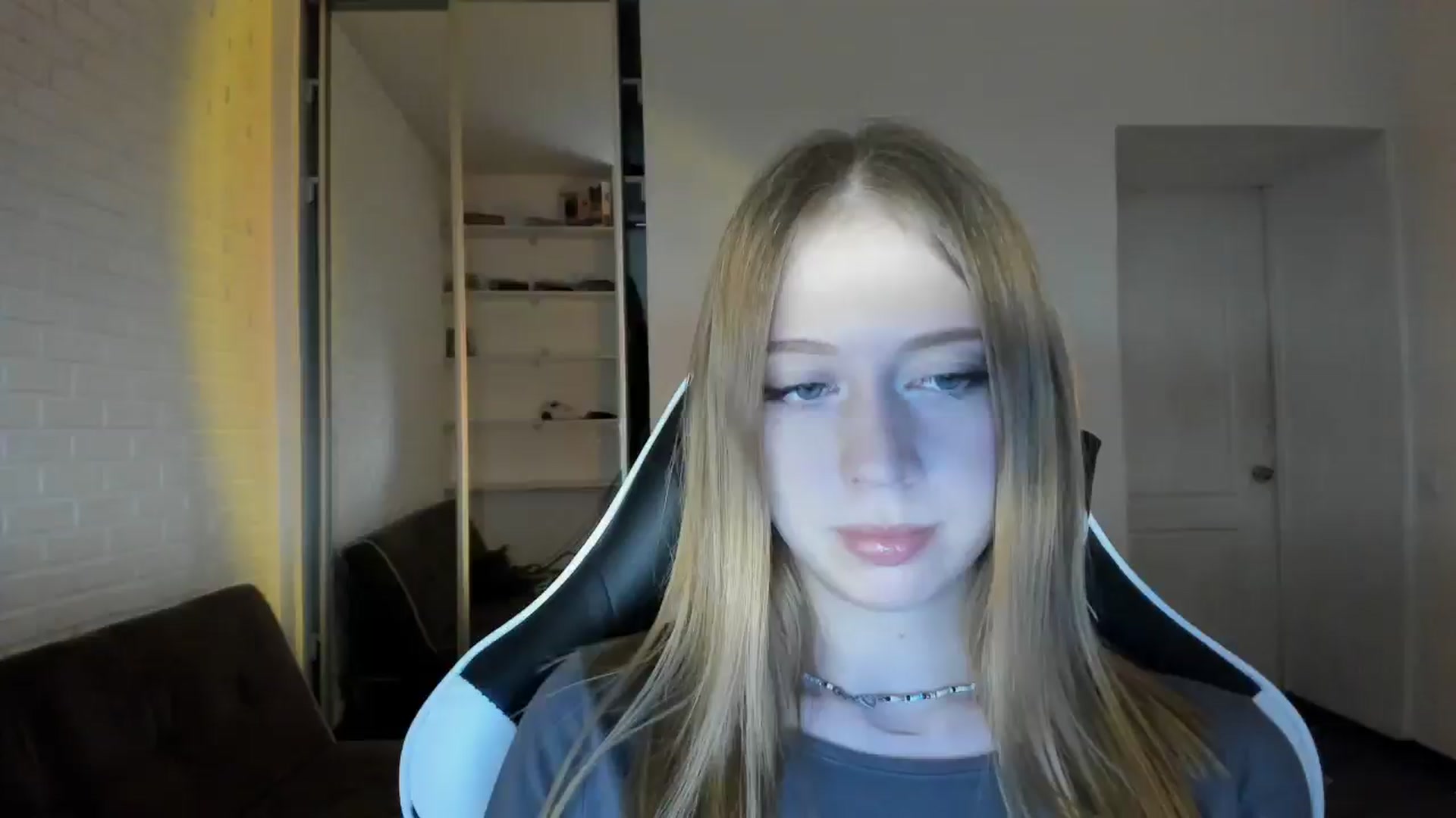 Gallery image thumbnail from RoboSasha's myfreecams stream on, 09/04/2024, 17:19 image 1 of 20