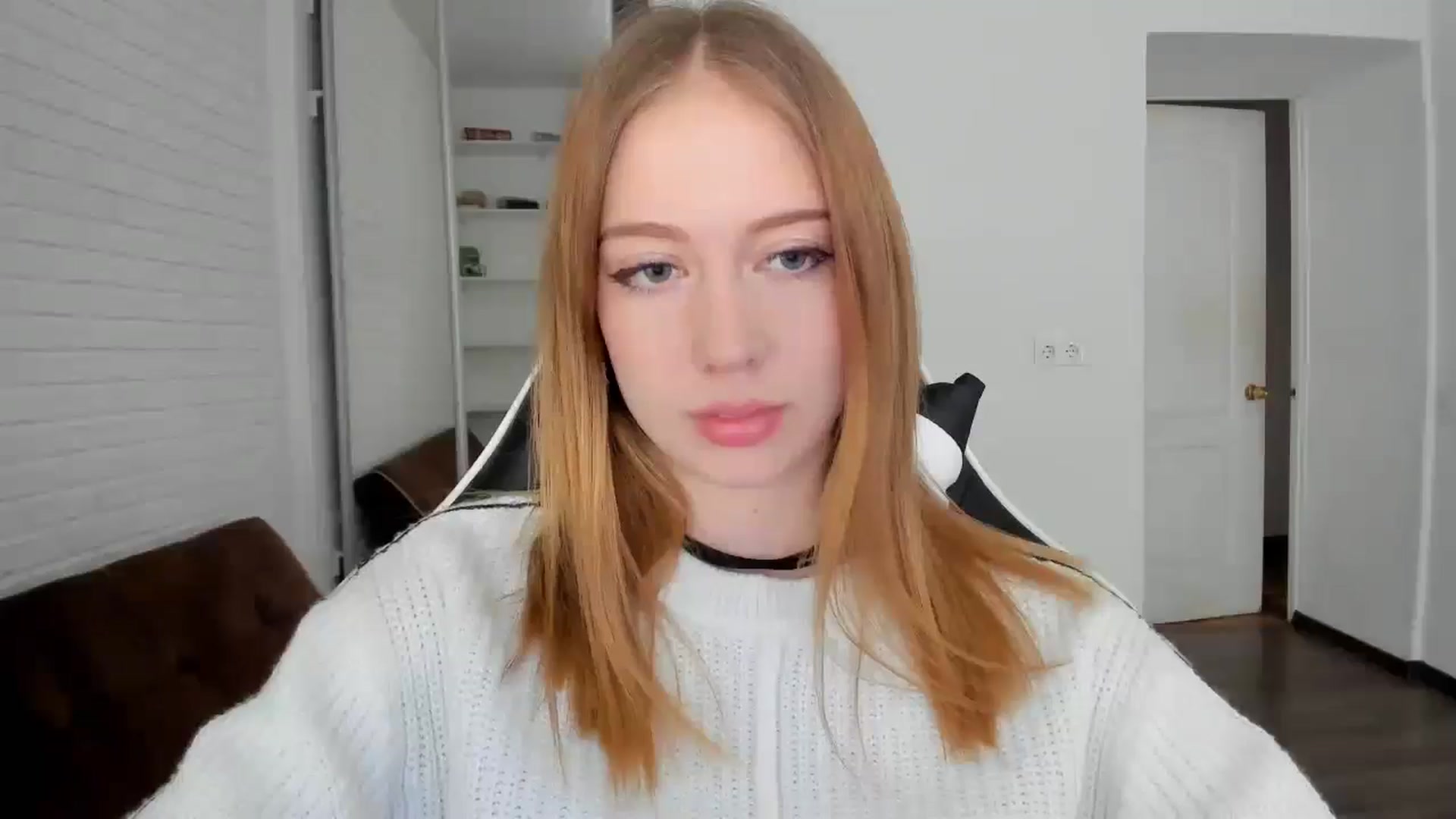 Gallery image thumbnail from RoboSasha's myfreecams stream on, 09/05/2024, 12:10 image 5 of 20