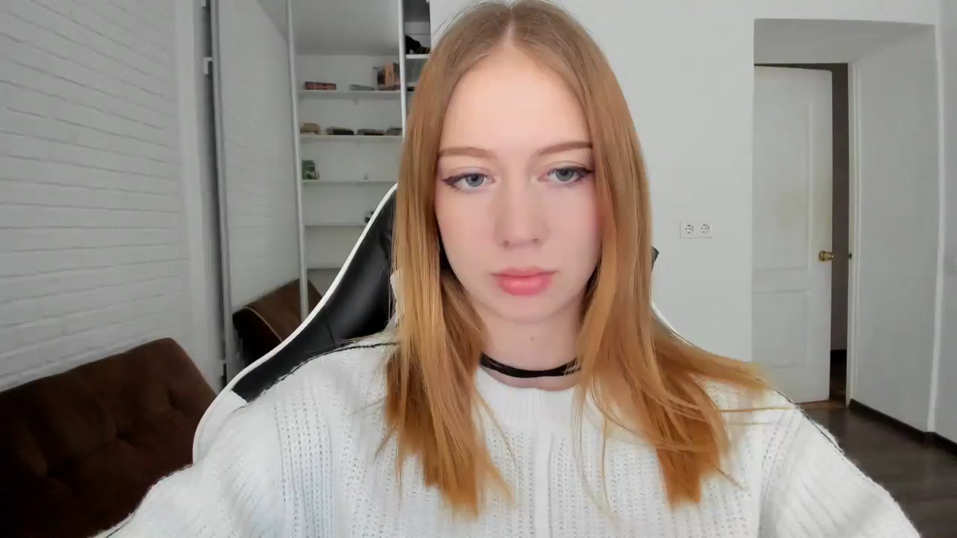 Gallery image thumbnail from RoboSasha's myfreecams stream on, 09/05/2024, 12:10 image 4 of 20