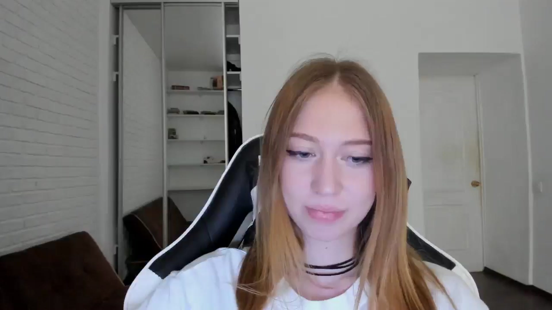 Gallery image thumbnail from RoboSasha's myfreecams stream on, 09/05/2024, 15:01 image 19 of 20