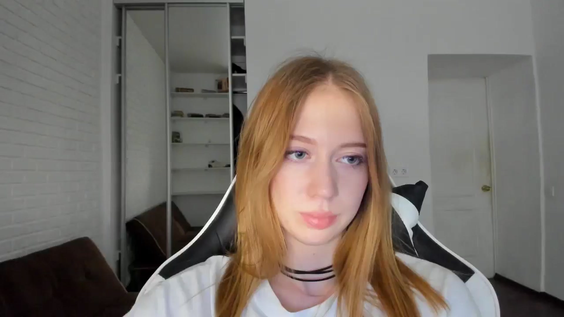 Gallery image thumbnail from RoboSasha's myfreecams stream on, 09/05/2024, 15:01 image 13 of 20