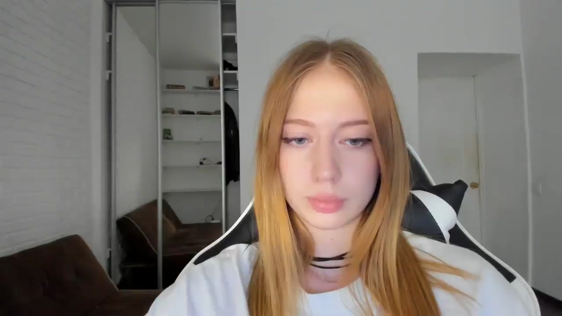 Gallery image thumbnail from RoboSasha's myfreecams stream on, 09/05/2024, 15:01 image 3 of 20