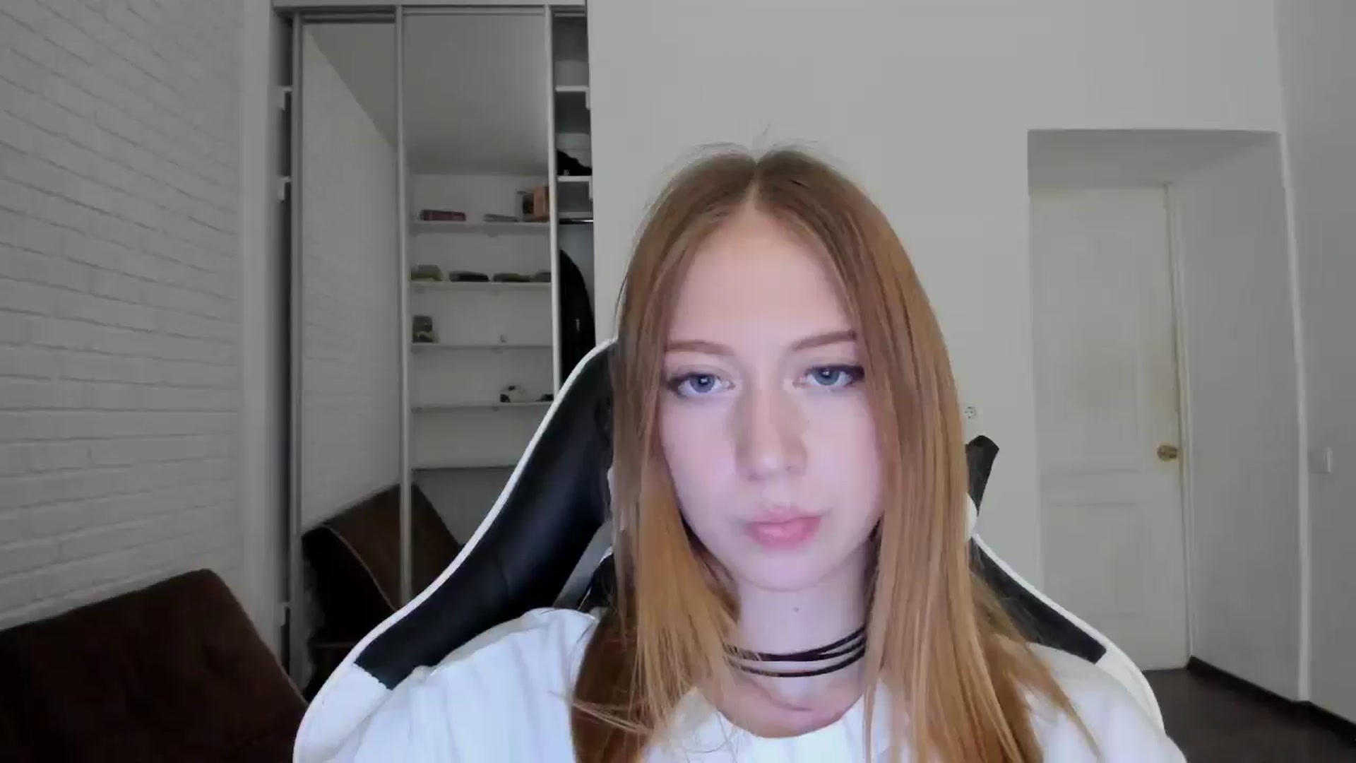 Gallery image thumbnail from RoboSasha's myfreecams stream on, 09/05/2024, 15:01 image 18 of 20