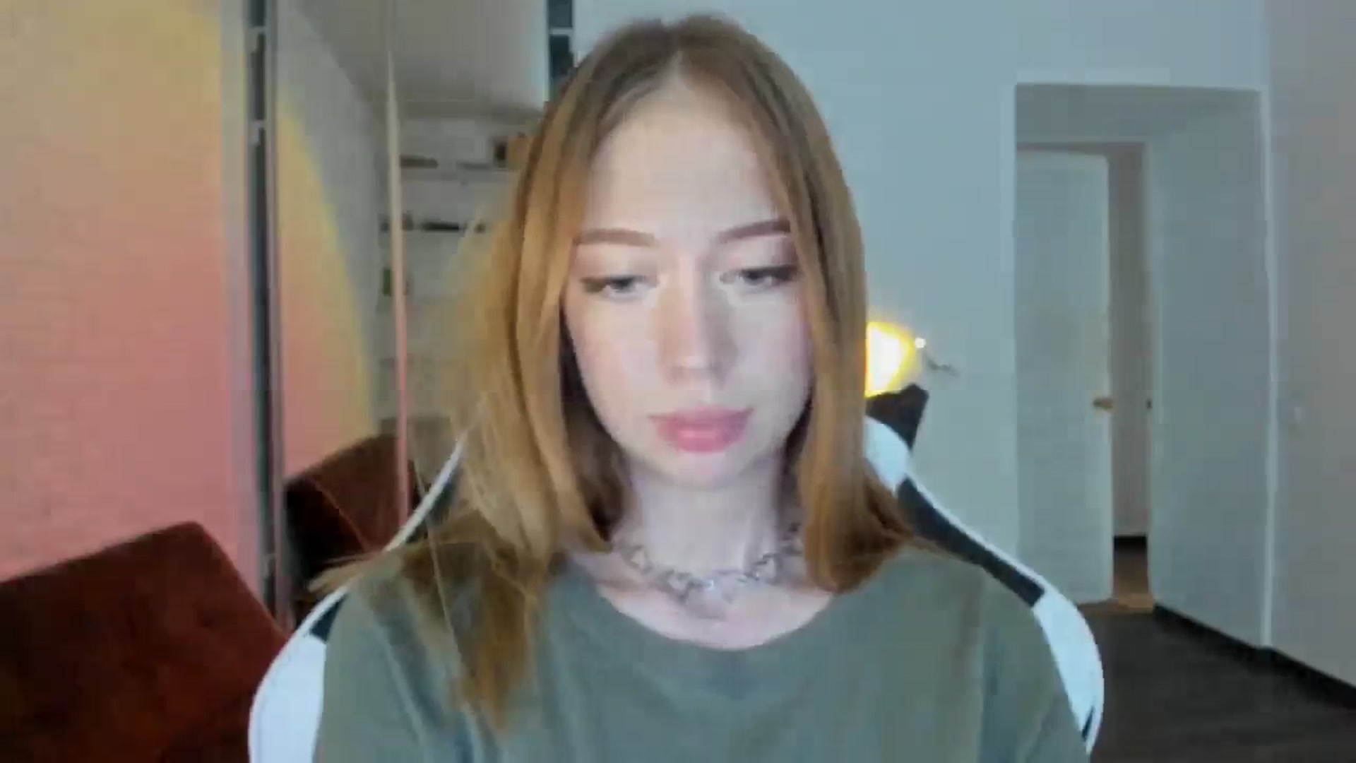 Gallery image thumbnail from RoboSasha's myfreecams stream on, 09/06/2024, 15:35 image 16 of 20