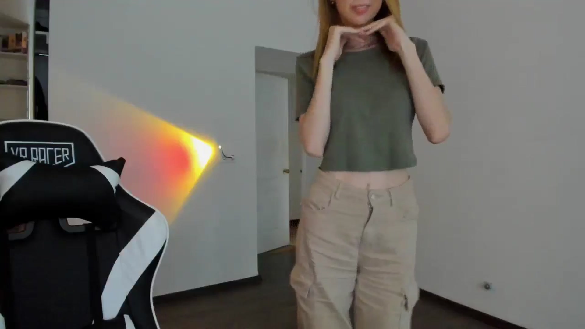 Gallery image thumbnail from RoboSasha's myfreecams stream on, 09/06/2024, 15:35 image 13 of 20