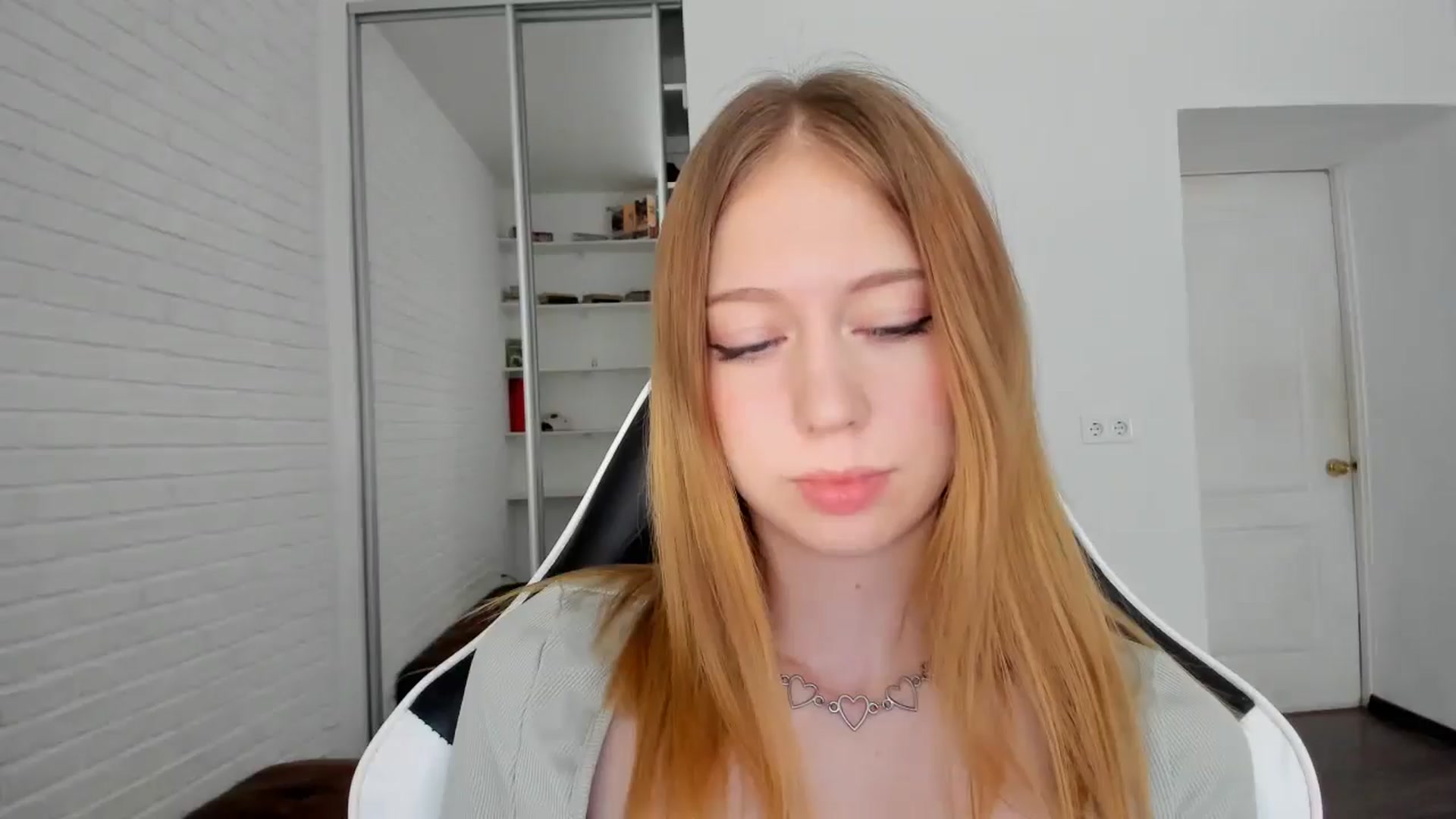 Gallery image thumbnail from RoboSasha's myfreecams stream on, 09/13/2024, 10:55 image 5 of 20