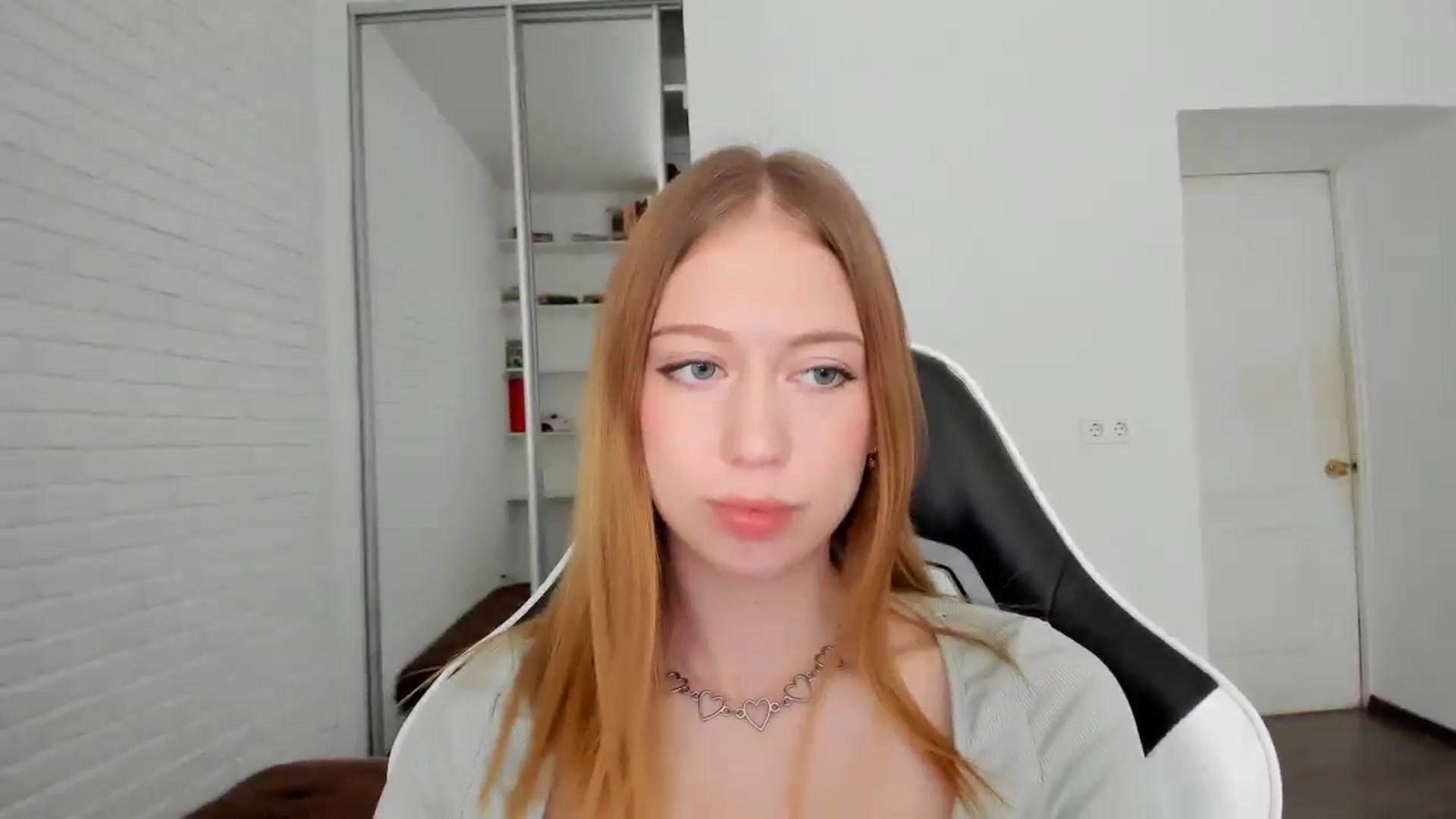 Gallery image thumbnail from RoboSasha's myfreecams stream on, 09/13/2024, 10:55 image 3 of 20