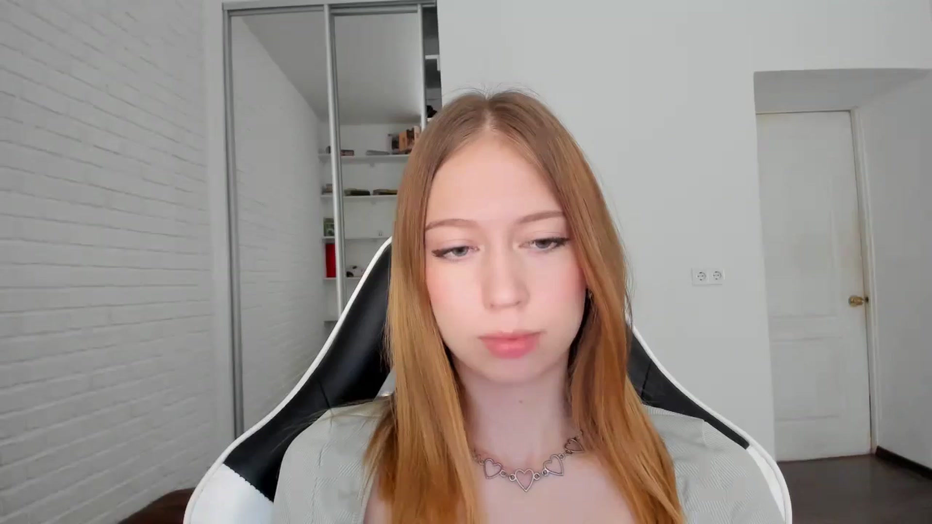 Gallery image thumbnail from RoboSasha's myfreecams stream on, 09/13/2024, 10:55 image 8 of 20