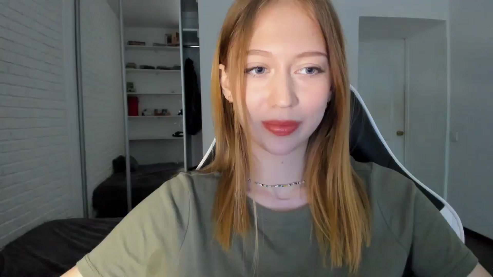 Gallery image thumbnail from RoboSasha's myfreecams stream on, 09/19/2024, 15:48 image 6 of 20