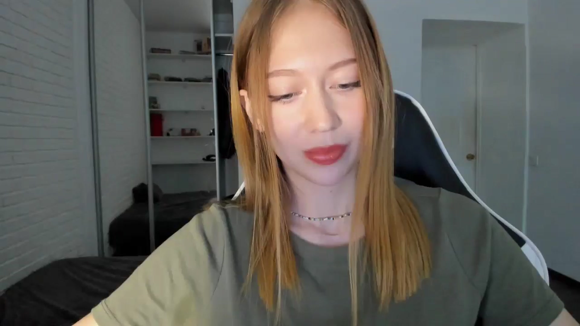 Gallery image thumbnail from RoboSasha's myfreecams stream on, 09/19/2024, 15:48 image 5 of 20