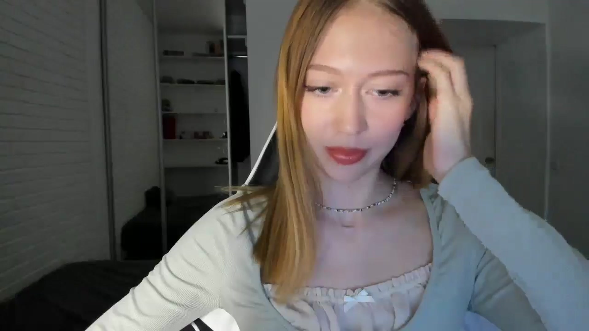 Gallery image thumbnail from RoboSasha's myfreecams stream on, 09/19/2024, 15:48 image 20 of 20