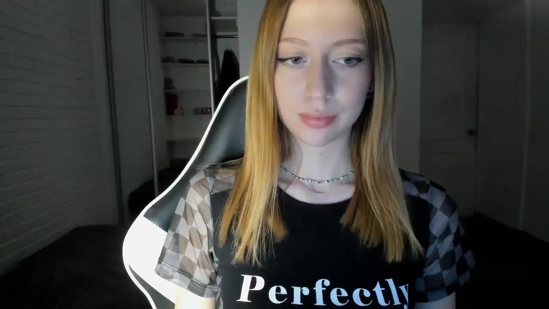 Gallery image thumbnail from RoboSasha's myfreecams stream on, 09/20/2024, 16:17 image 15 of 20