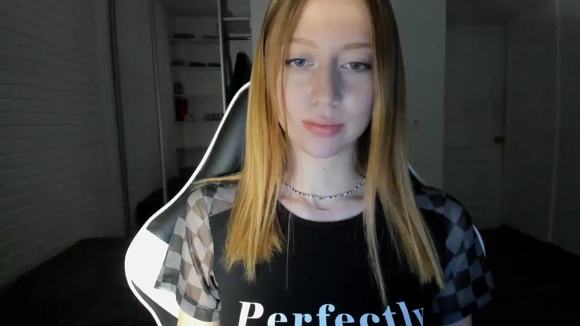 Gallery image thumbnail from RoboSasha's myfreecams stream on, 09/20/2024, 16:17 image 12 of 20