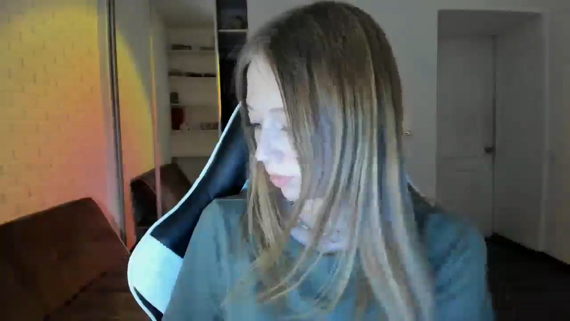 Gallery image thumbnail from RoboSasha's myfreecams stream on, 09/22/2024, 16:47 image 15 of 20