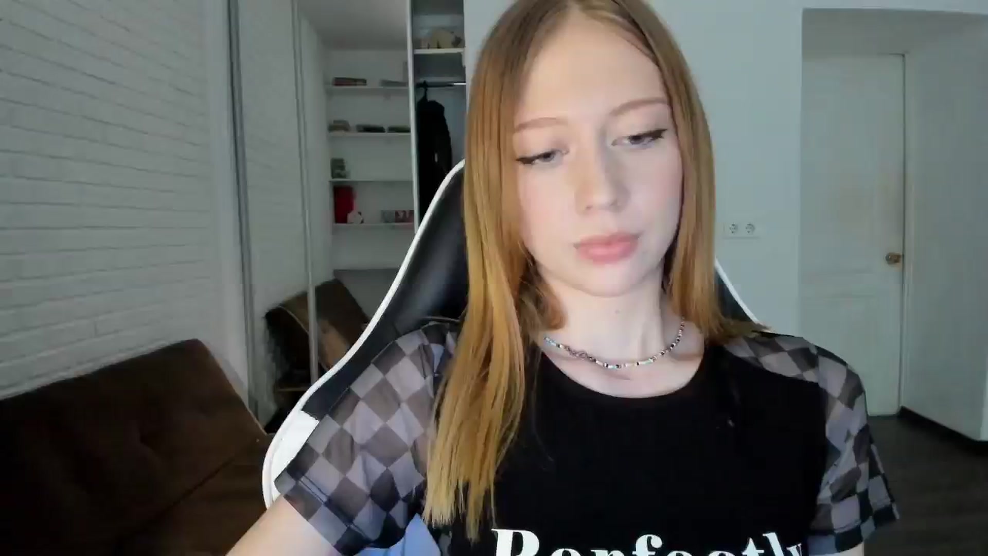 Gallery image thumbnail from RoboSasha's myfreecams stream on, 09/23/2024, 15:09 image 14 of 20