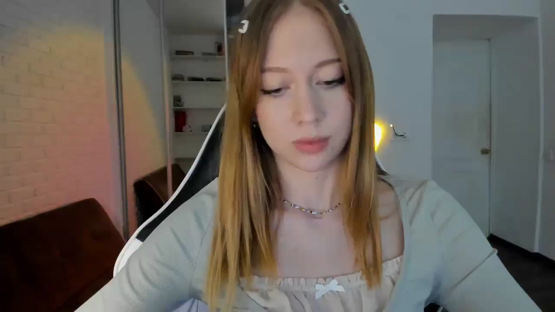 Gallery image thumbnail from RoboSasha's myfreecams stream on, 09/25/2024, 14:20 image 16 of 20