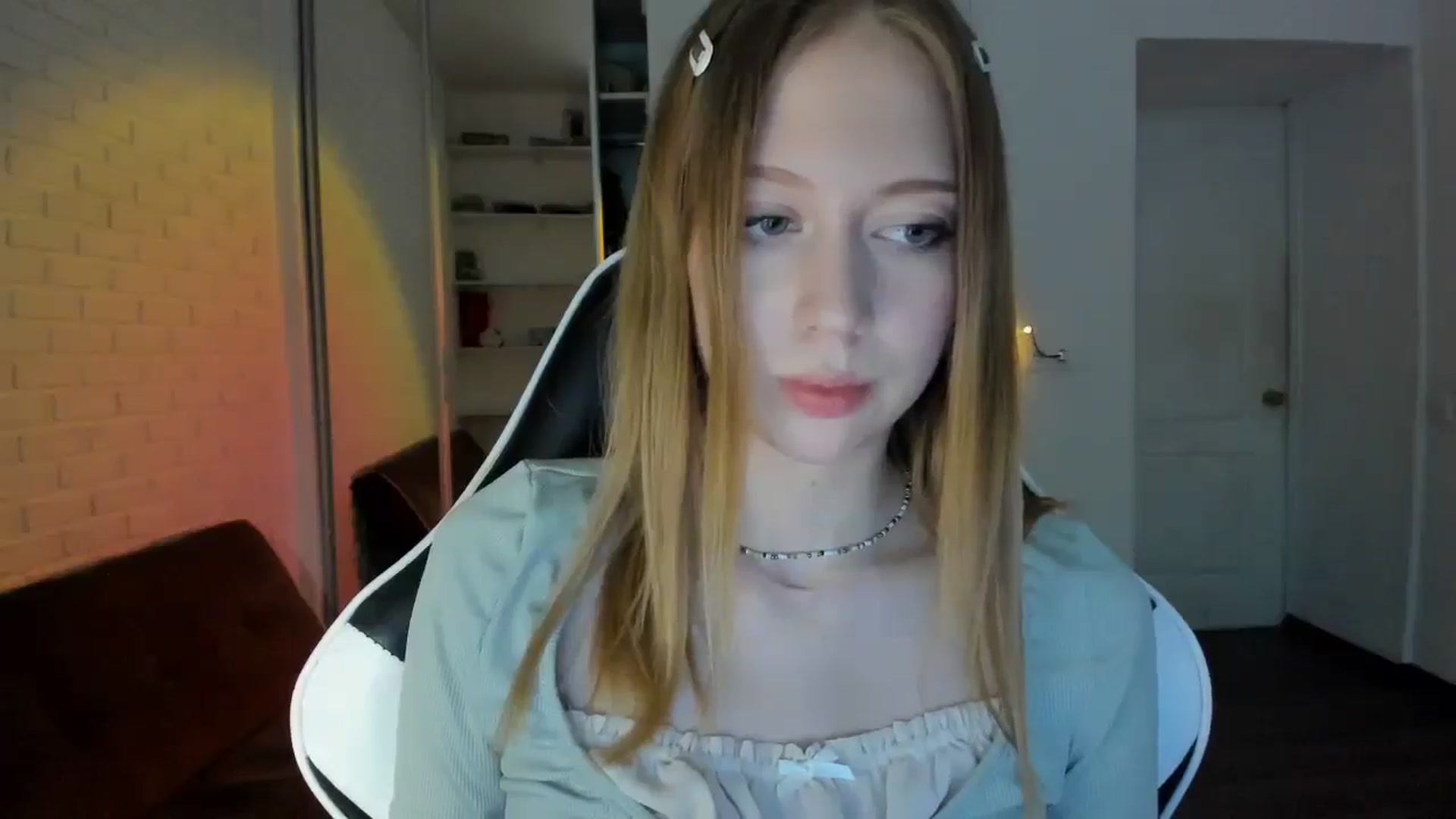 Gallery image thumbnail from RoboSasha's myfreecams stream on, 09/25/2024, 15:51 image 11 of 20