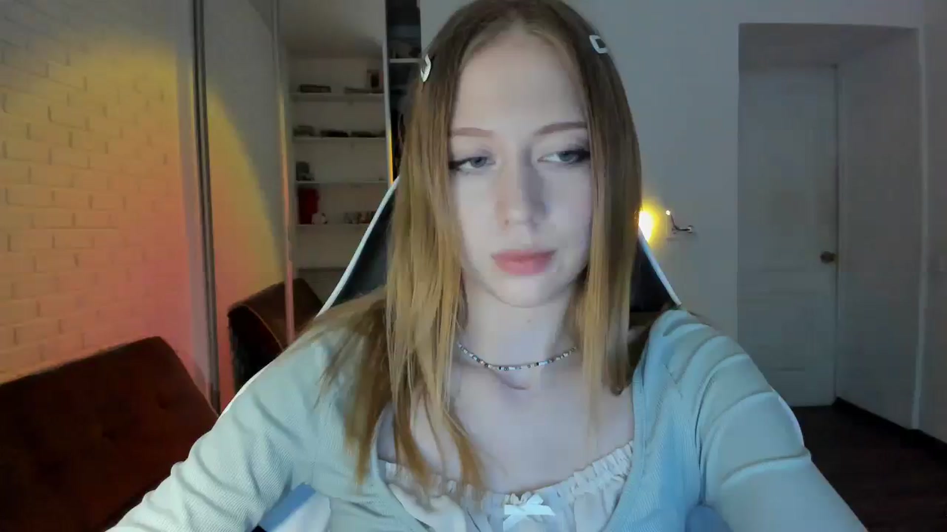 Gallery image thumbnail from RoboSasha's myfreecams stream on, 09/25/2024, 15:51 image 13 of 20
