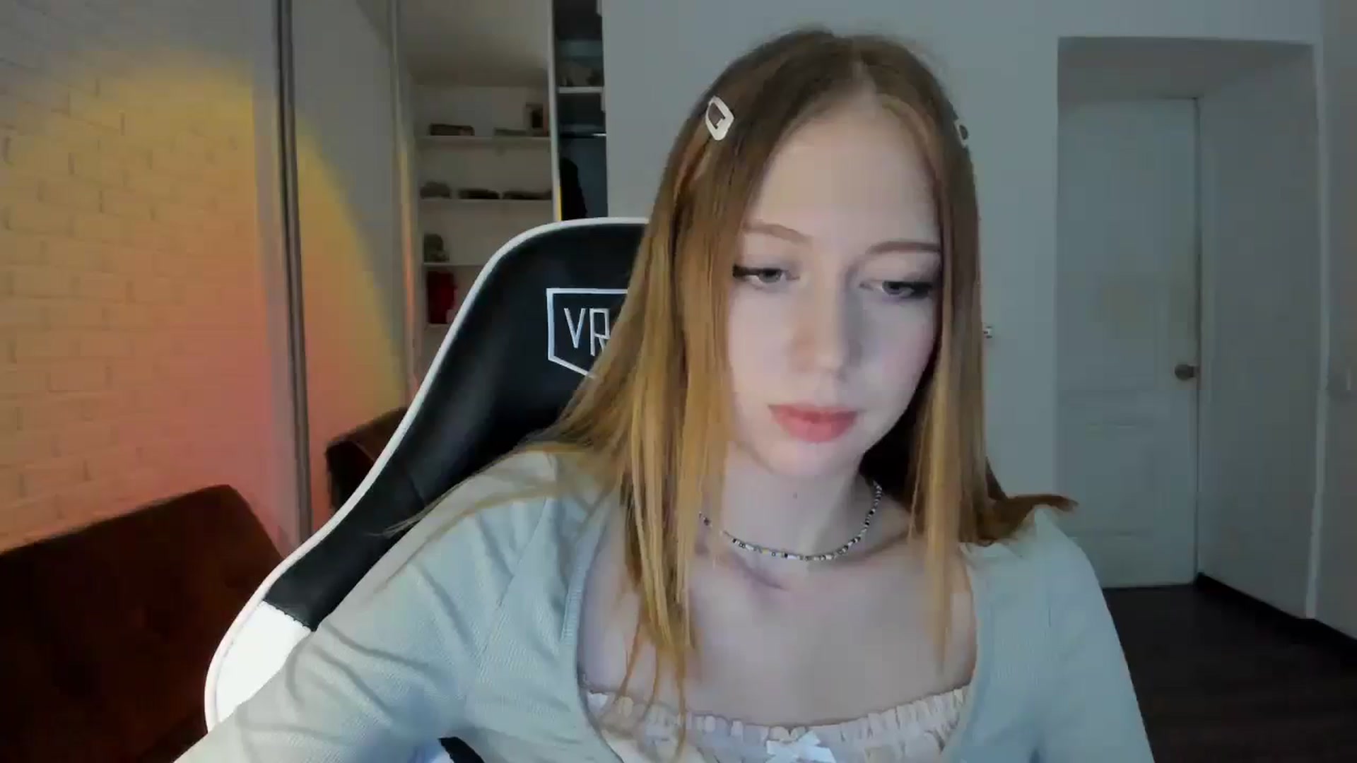 Gallery image thumbnail from RoboSasha's myfreecams stream on, 09/25/2024, 15:51 image 4 of 20