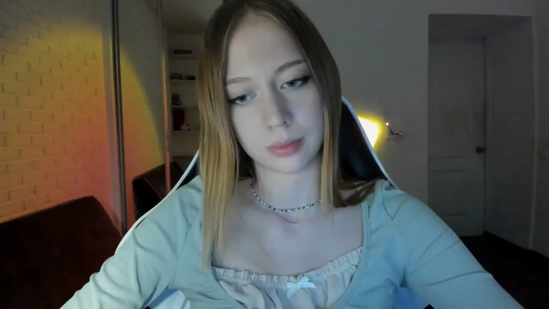 Gallery image thumbnail from RoboSasha's myfreecams stream on, 09/25/2024, 15:51 image 20 of 20