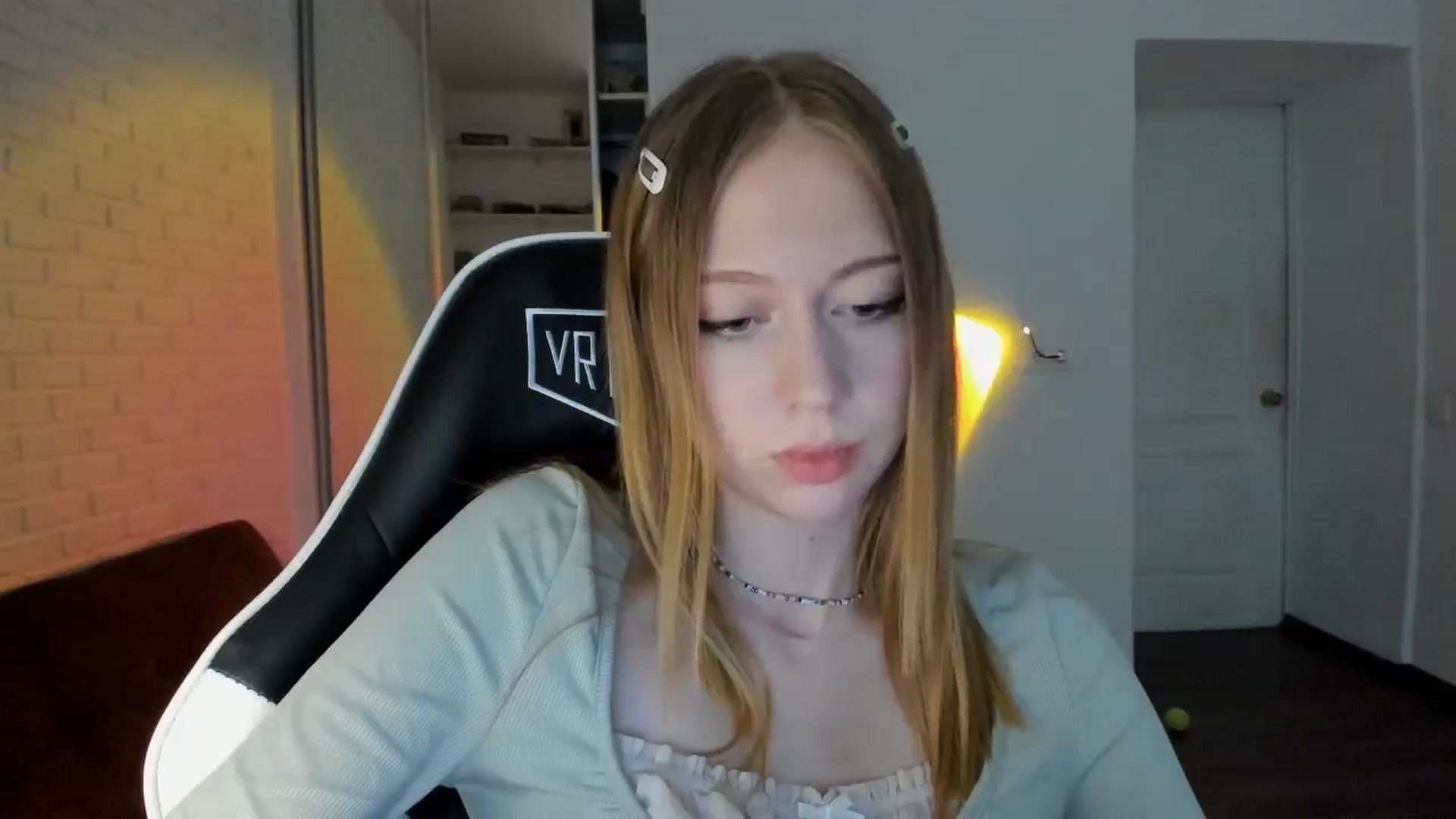 Gallery image thumbnail from RoboSasha's myfreecams stream on, 09/25/2024, 15:51 image 6 of 20