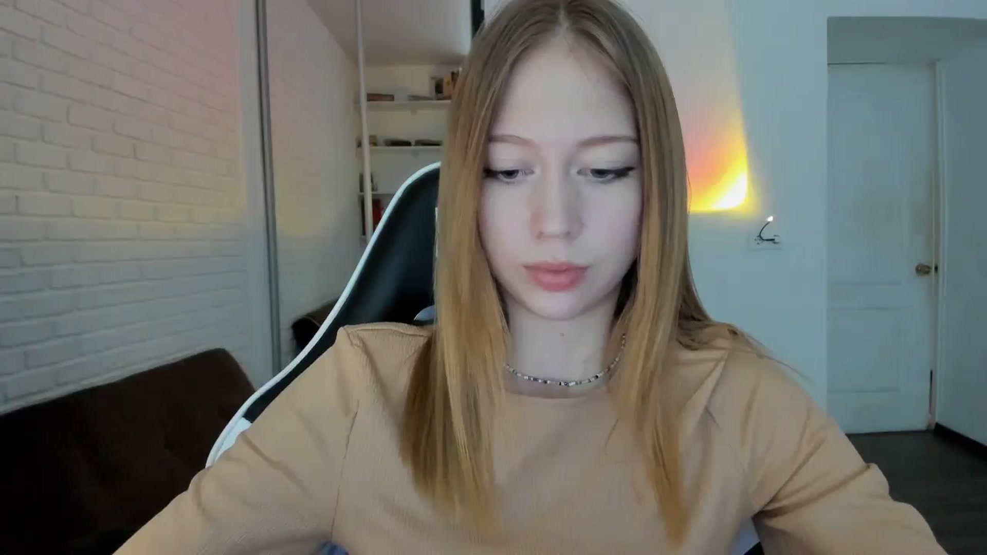 Gallery image thumbnail from RoboSasha's myfreecams stream on, 09/26/2024, 13:27 image 17 of 20