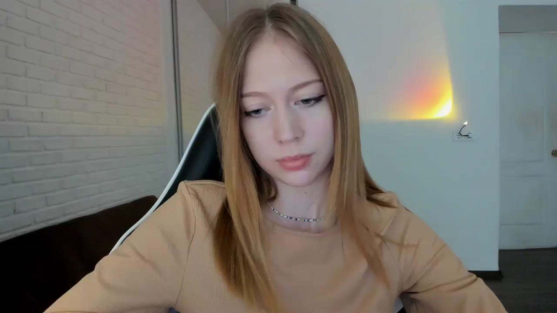 Gallery image thumbnail from RoboSasha's myfreecams stream on, 09/26/2024, 13:27 image 18 of 20