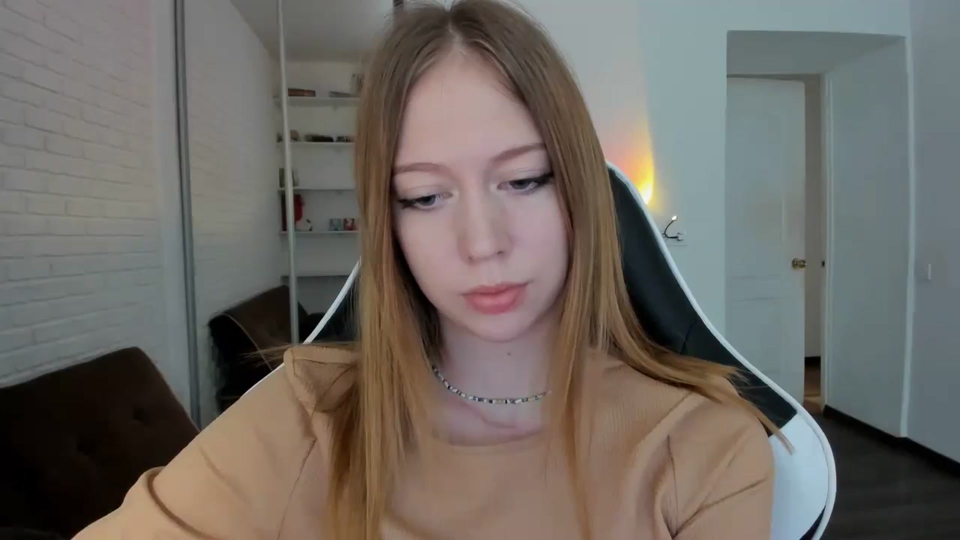 Gallery image thumbnail from RoboSasha's myfreecams stream on, 09/26/2024, 13:27 image 10 of 20